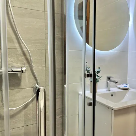 Nuevo Piso En Couto דירה אורנסה